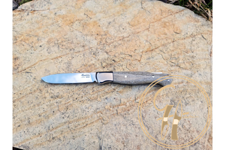 serpent_backlock_folding_knife_titanium_liner_bolser_giraffe_leg_bone_handle_sb1_niolox_blade