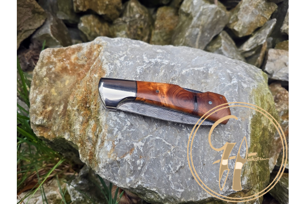 athene_backlock_folding_knife_damasteel_63hrc_stabilized_wood_titanium_stainless_steeltaxus_baccata_zsebkes_bicska1_tok_strucc2