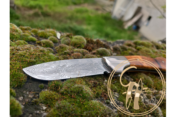 athene_backlock_folding_knife_damasteel_63hrc_stabilized_wood_titanium_stainless_steeltaxus_baccata_zsebkes_bicska1_tok_strucc_5
