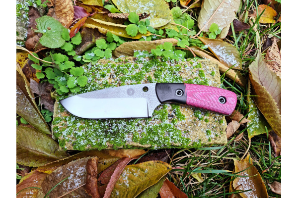 juggernaut_bicolor_n690_dcy_pvd_coating_red_twill_micarta_kydex_bushcraft_knife_1